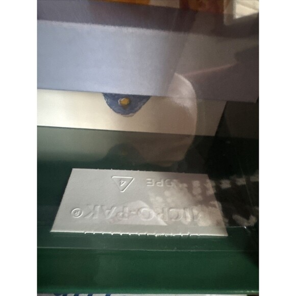 The Elf On The Shelf Boy New in Box with Brown Eyes, Book - Picture 6 of 11